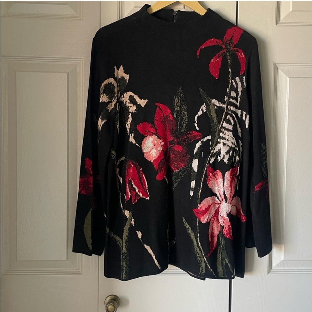 Chico’s | Black Red Floral Mock Neck Sweater. Romantic. Lillies. Large. Feminine